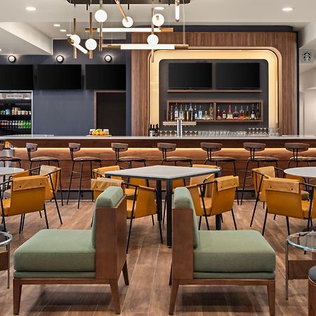 Courtyard By Marriott เบ็ทเทนดอร์ฟ ภายนอก รูปภาพ